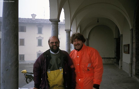 �1993-04 03