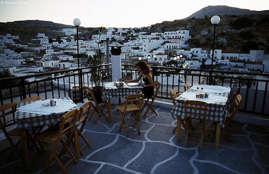 rhodos lindos im dachgartenrestaurant